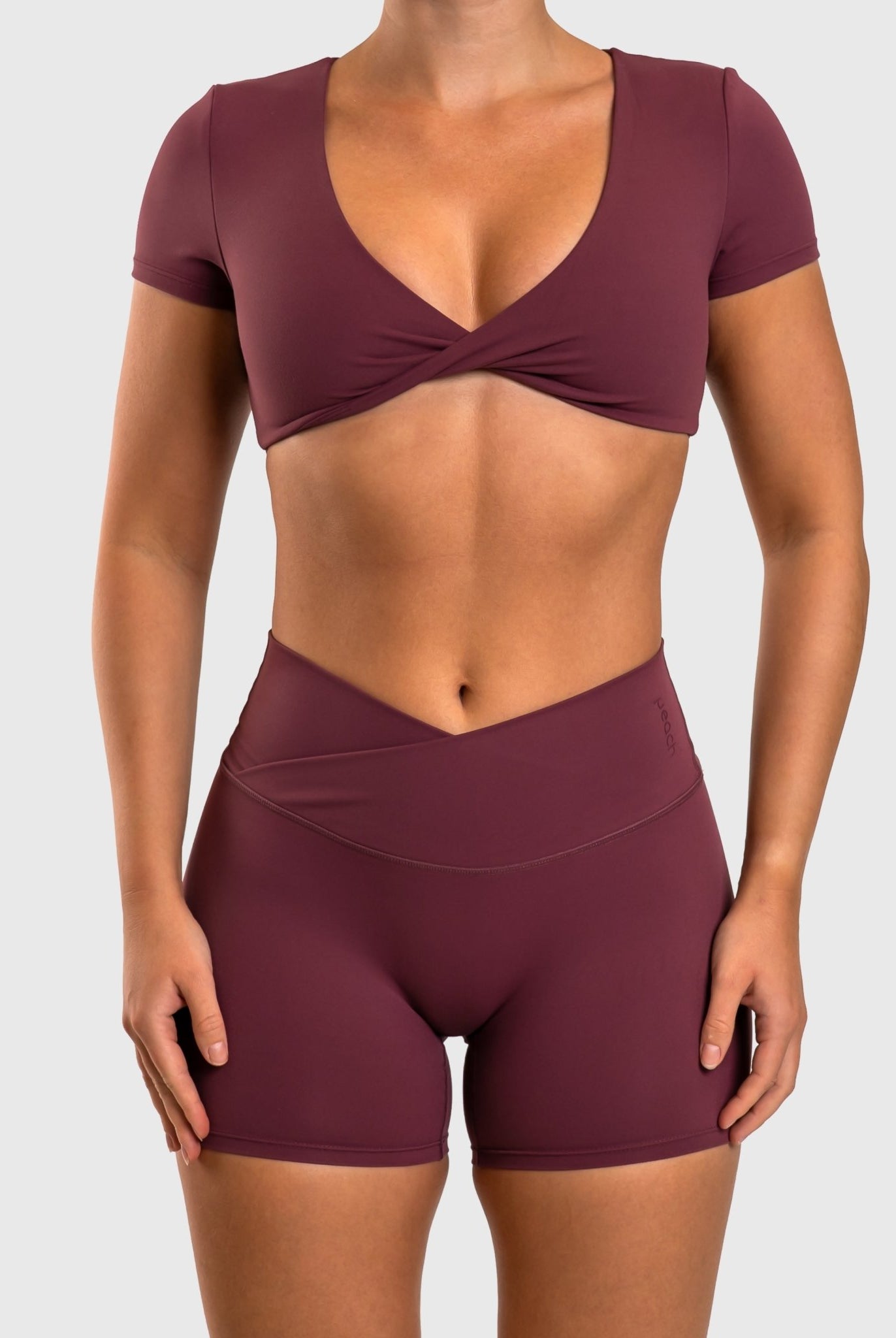 Plum Divine T-shirt - Peach Tights - T-shirt