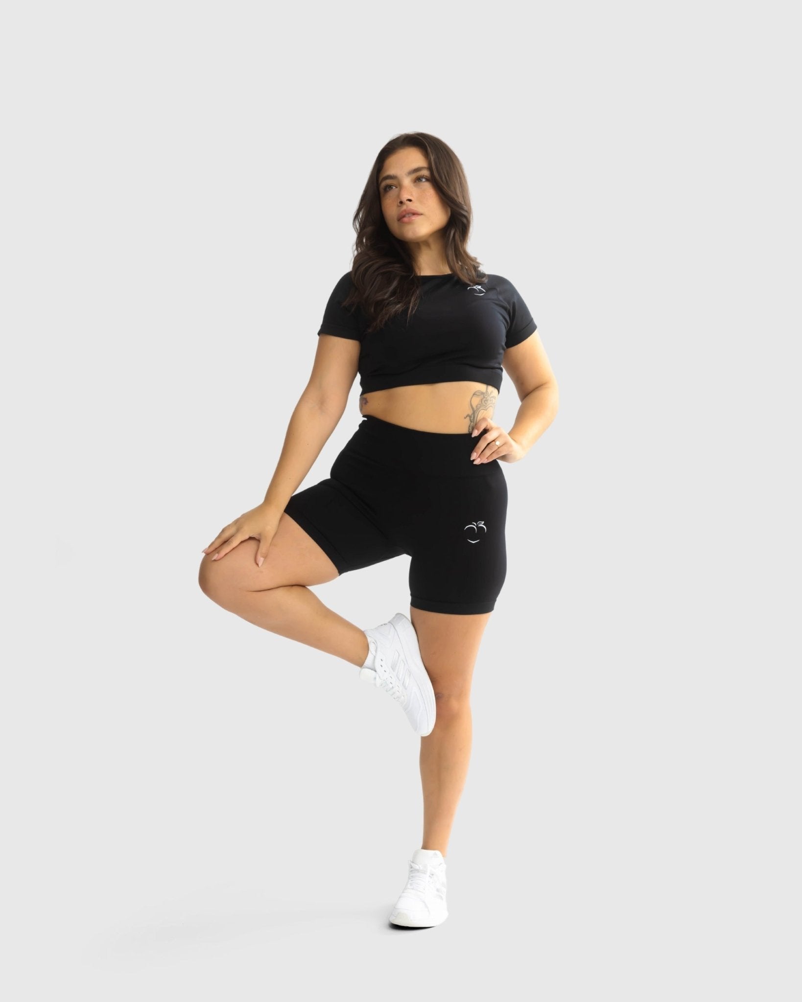 Black Deluxe T-shirt - Peach Tights -