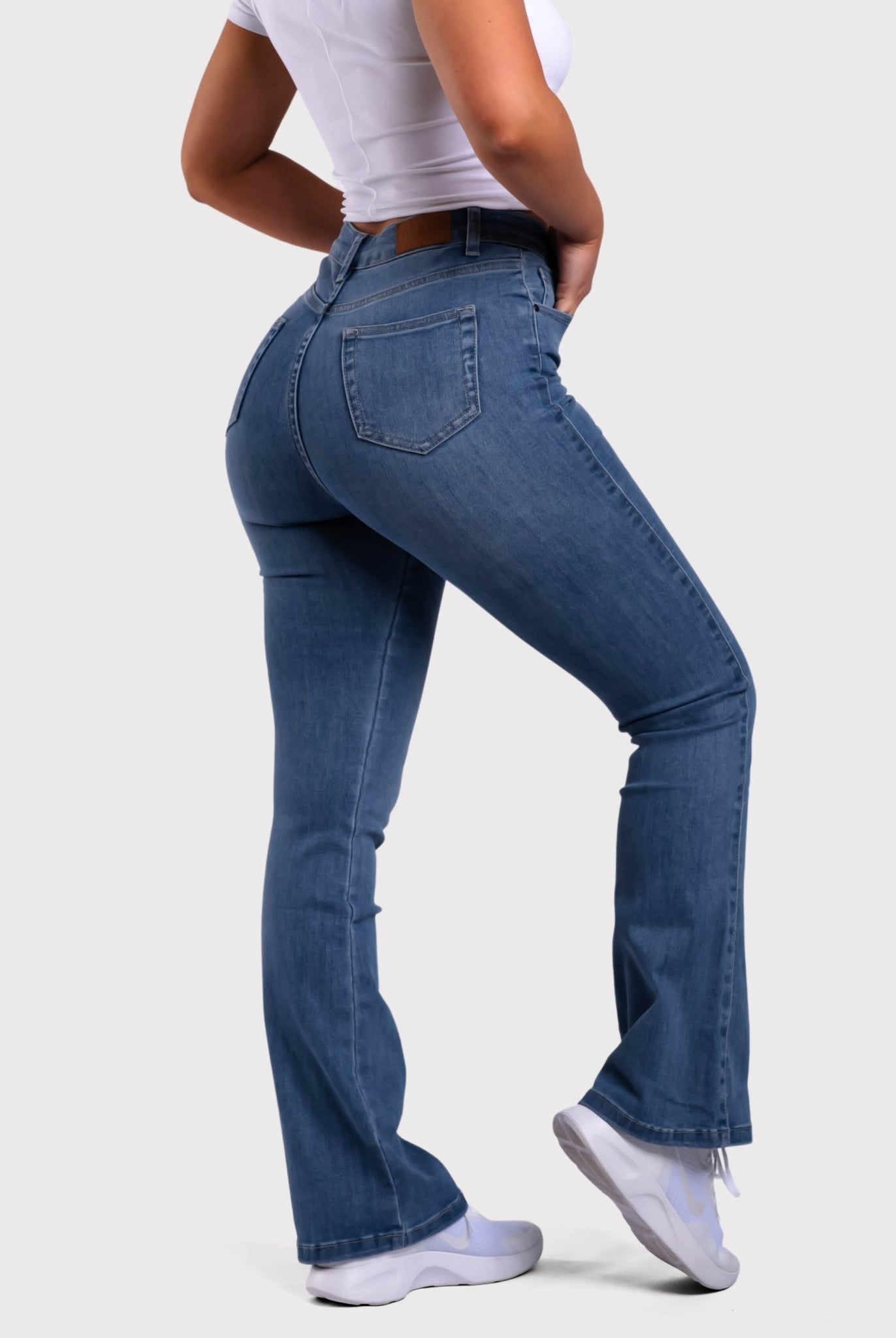 Dark Blue Flared Jeans - Peach Tights -