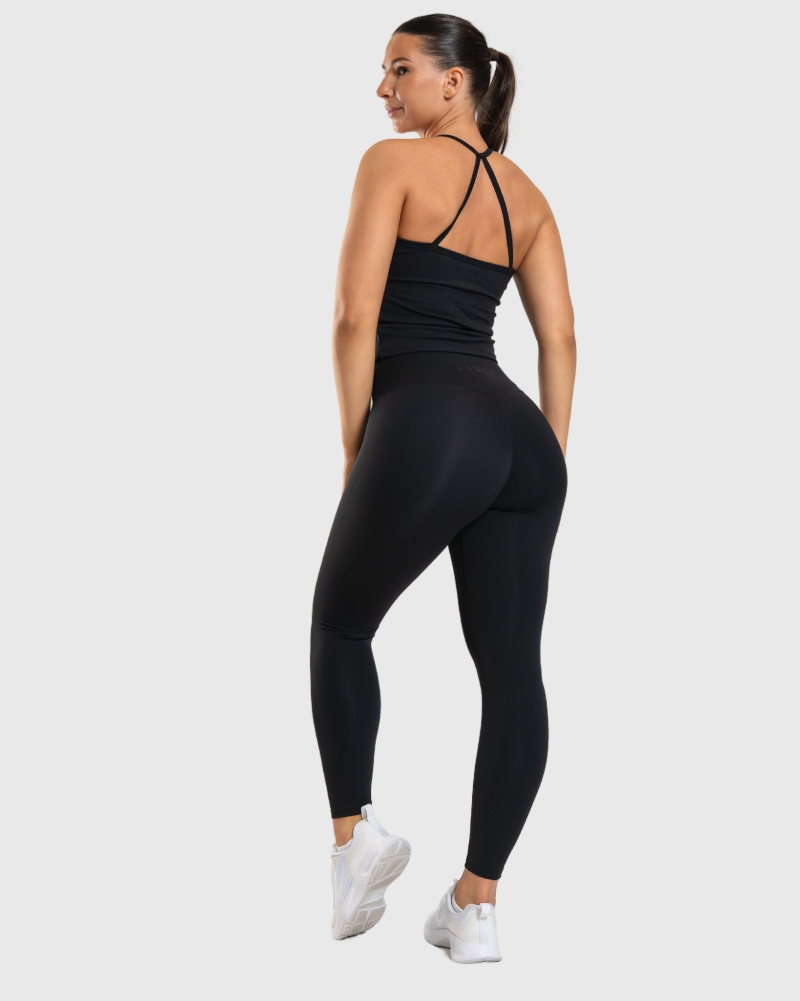 Black Noiré Singlet - Peach Tights - Sports - Bra