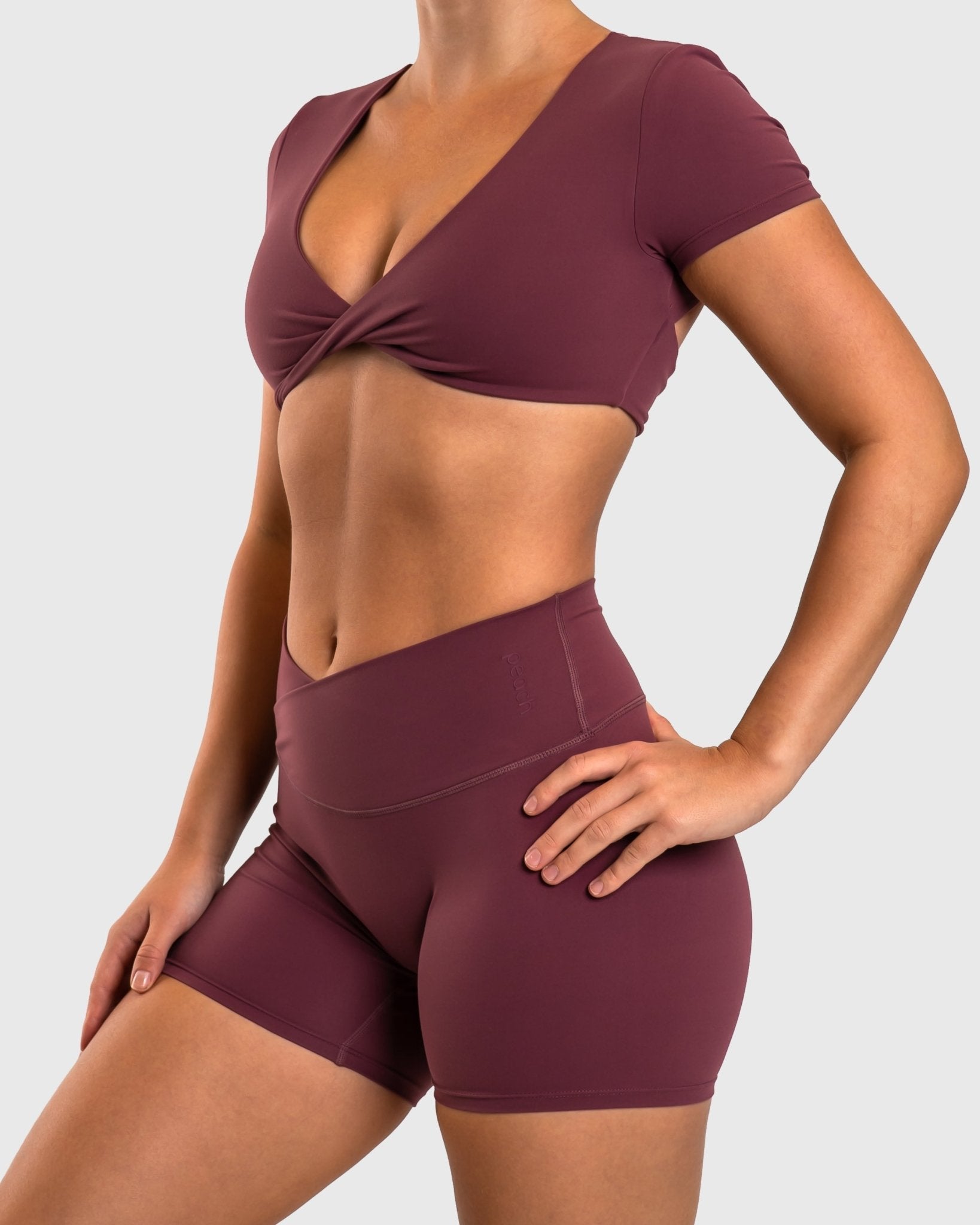 Plum Divine T-shirt - Peach Tights - T-shirt